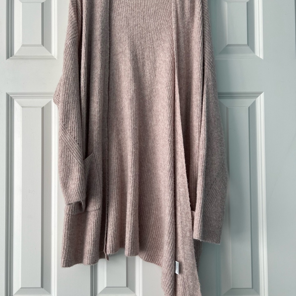 Women's Ribbed Knit Sweater - Taupe